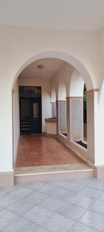 Villa Niki Rezine 로브란 외부 사진