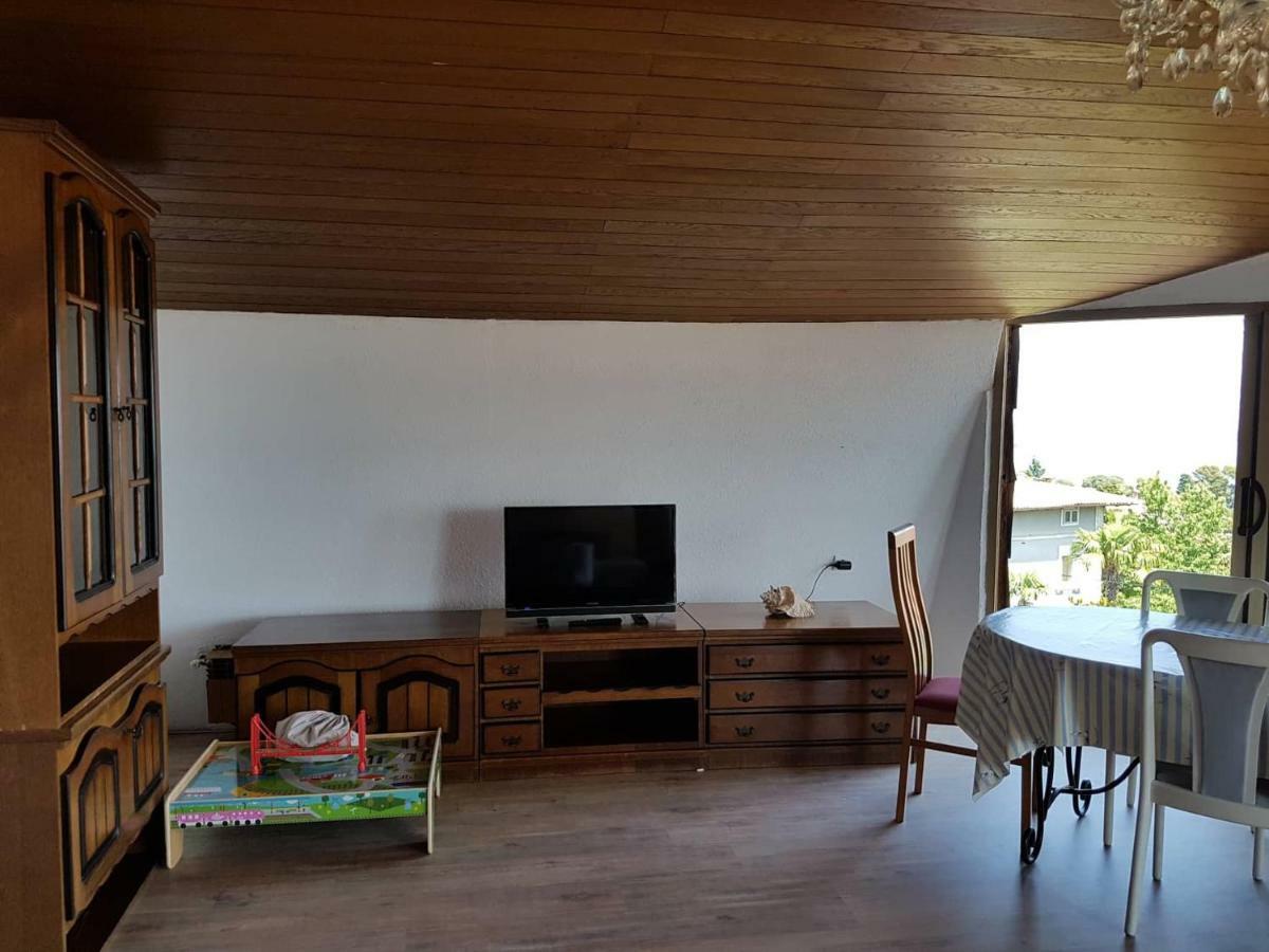 Villa Niki Rezine 로브란 외부 사진